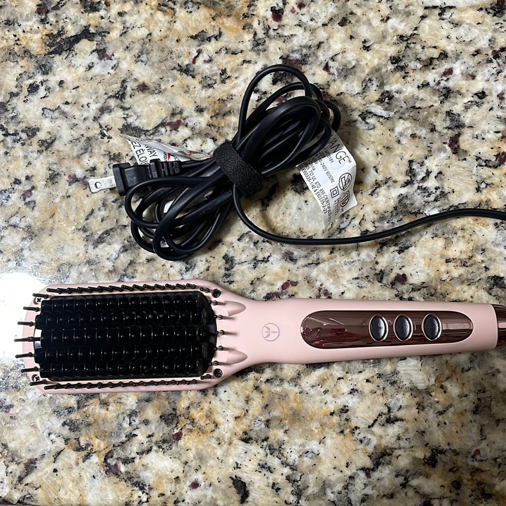 Lange Hot Brush Straighter
